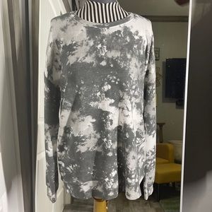 Tie-dye 90 Degree shirt: New with tags XL